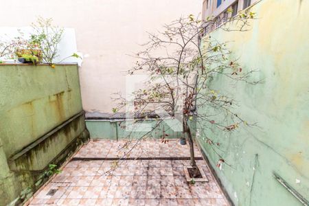 Casa à venda com 205m², 3 quartos e 2 vagasCozinha - Vista