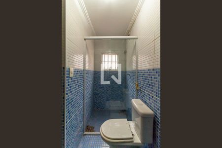 Casa à venda com 205m², 3 quartos e 2 vagasSuíte 1 - Banheiro