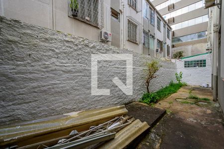 Apartamento à venda com 50m², 1 quarto e sem vagaQuintal