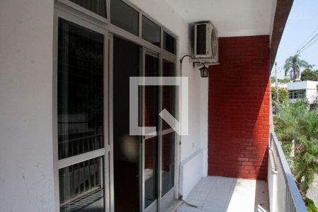 Apartamento à venda com 72m², 2 quartos e 1 vagaVaranda