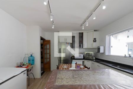 Casa à venda com 198m², 3 quartos e 3 vagasCozinha