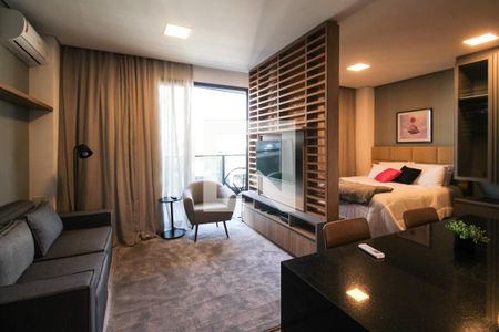 Sala de kitnet/studio para alugar com 1 quarto, 40m² em Vila Olímpia, São Paulo