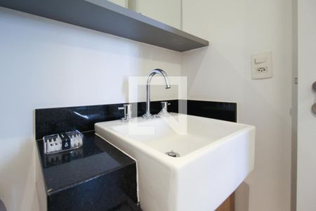 Studio para alugar com 40m², 1 quarto e 1 vaga Studio para alugar com 40m², 1 quarto e 1 vagaBanheiro
