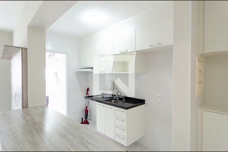 Apartamento para alugar com 73m², 2 quartos e 2 vagasCozinha