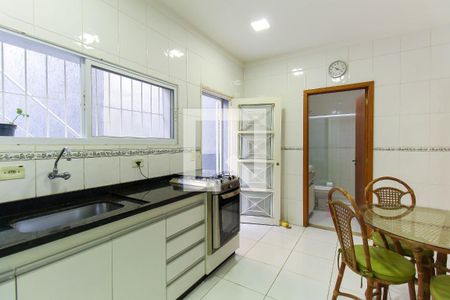 Casa à venda com 116m², 2 quartos e 1 vaga Casa à venda com 116m², 2 quartos e 1 vagaCozinha