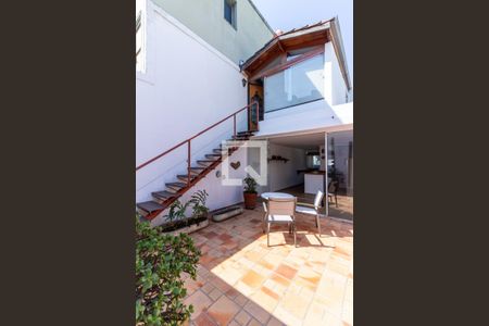 Apartamento à venda com 120m², 3 quartos e 1 vaga Apartamento à venda com 120m², 3 quartos e 1 vagaQuintal