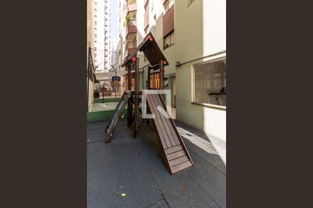 Apartamento à venda com 120m², 3 quartos e 1 vaga Apartamento à venda com 120m², 3 quartos e 1 vagaÁrea Comum - Playground