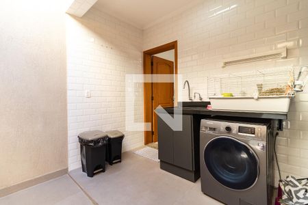 Casa à venda com 149m², 3 quartos e 2 vagasLavanderia 