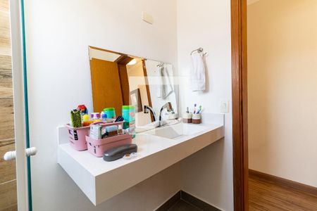 Casa à venda com 149m², 3 quartos e 2 vagasBanheiro Social