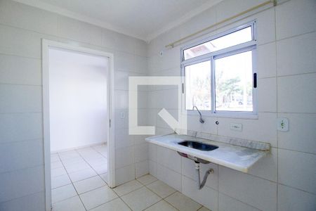 Casa de condomínio para alugar com 47m², 2 quartos e 2 vagasCozinha