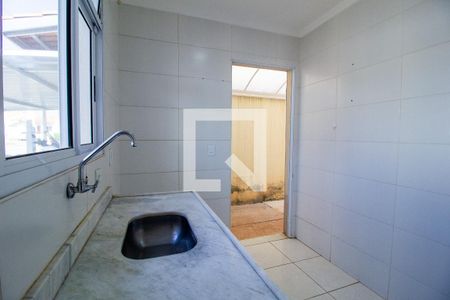 Casa de condomínio para alugar com 47m², 2 quartos e 2 vagasCozinha