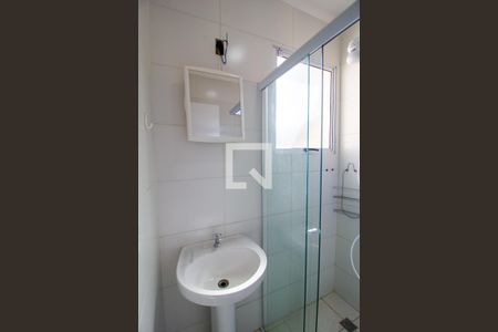 Casa de condomínio para alugar com 47m², 2 quartos e 2 vagasBanheiro