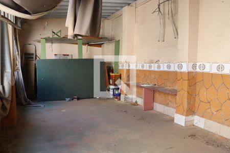 Casa à venda com 289m², 3 quartos e 2 vagasQuintal