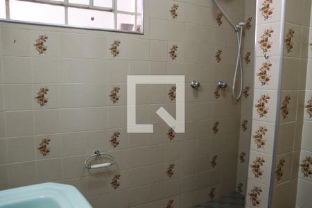 Casa à venda com 289m², 3 quartos e 2 vagasBanheiro 