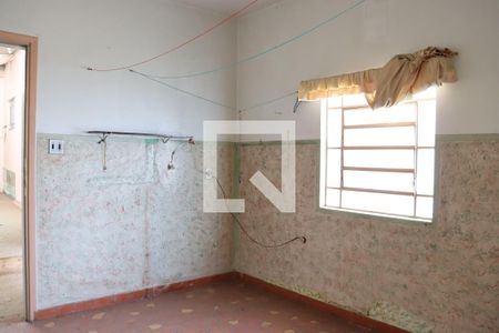 Casa à venda com 289m², 3 quartos e 2 vagasQuarto de sérvico 