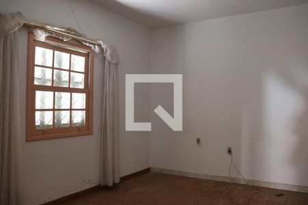 Casa à venda com 289m², 3 quartos e 2 vagasQuarto de Serviço