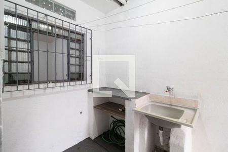 Casa para alugar com 50m², 1 quarto e sem vagaÁrea de Serviço