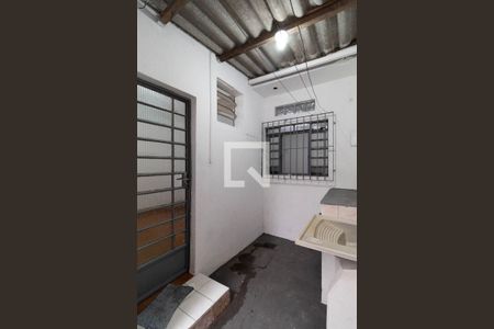 Casa para alugar com 50m², 1 quarto e sem vagaÁrea de Serviço