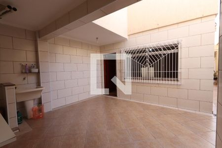 Casa para alugar com 120m², 3 quartos e 2 vagasÁrea Externa