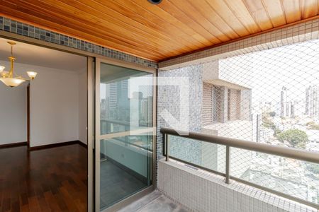 Sacada de apartamento à venda com 3 quartos, 144m² em Aclimação, São Paulo