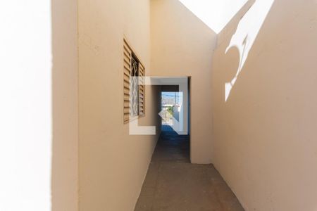 Casa para alugar com 100m², 2 quartos e 1 vaga Casa para alugar com 100m², 2 quartos e 1 vagaQuintal