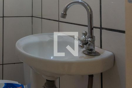 Casa para alugar com 100m², 2 quartos e 1 vaga Casa para alugar com 100m², 2 quartos e 1 vagaBanheiro