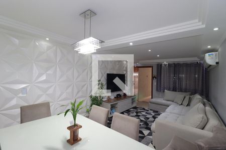 Sala de casa à venda com 3 quartos, 150m² em Utinga, Santo André