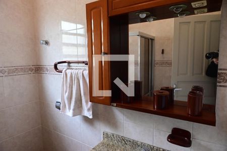 Casa para alugar com 70m², 2 quartos e 4 vagasBanheiro