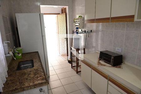 Casa para alugar com 70m², 2 quartos e 4 vagasCozinha