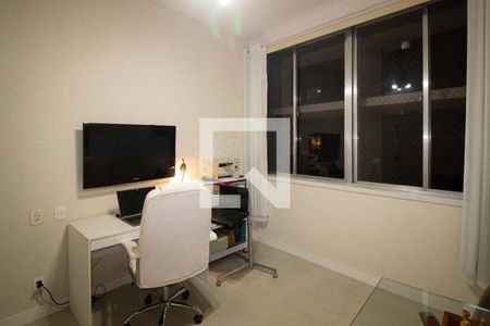 Quarto 1 de apartamento à venda com 4 quartos, 160m² em Copacabana, Rio de Janeiro