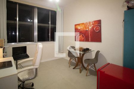 Quarto 1 de apartamento à venda com 4 quartos, 150m² em Copacabana, Rio de Janeiro