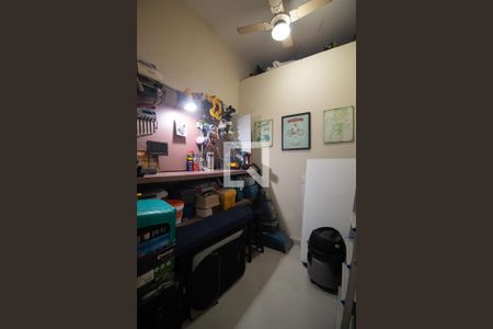 Apartamento à venda com 150m², 4 quartos e 1 vagaÁrea de serviço - Quarto de ferramentas