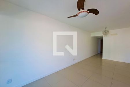 Apartamento para alugar com 80m², 3 quartos e 1 vaga Apartamento para alugar com 80m², 3 quartos e 1 vagaSala