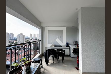 Apartamento à venda com 70m², 2 quartos e 1 vagaVaranda