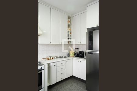 Casa à venda com 297m², 4 quartos e 3 vagas Casa à venda com 297m², 4 quartos e 3 vagasCozinha