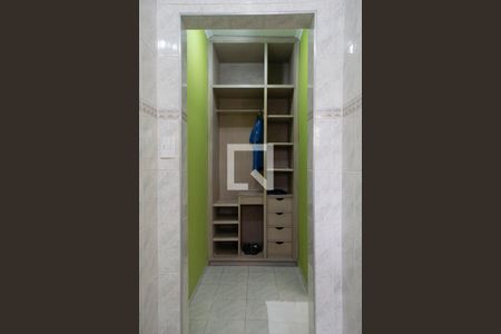 Casa à venda com 297m², 4 quartos e 3 vagas Casa à venda com 297m², 4 quartos e 3 vagasBanheiro Quarto 4