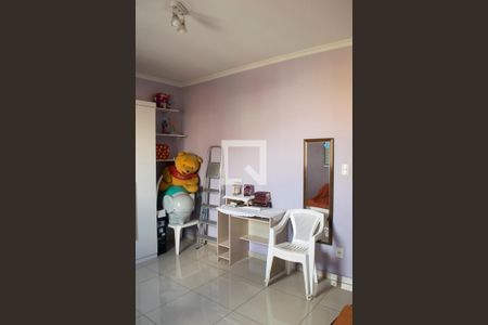 Casa à venda com 297m², 4 quartos e 3 vagas Casa à venda com 297m², 4 quartos e 3 vagasQuarto 3