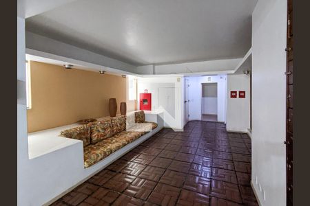 Fachada e portaria de apartamento para alugar com 1 quarto, 60m² em Grajaú, Rio de Janeiro