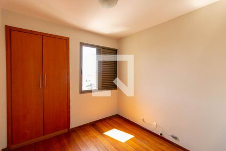 Quarto 1 de apartamento para alugar com 3 quartos, 102m² em São Lucas, Belo Horizonte
