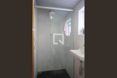 Casa à venda com 500m², 4 quartos e 3 vagas Casa à venda com 500m², 4 quartos e 3 vagasBanheiro de serviço