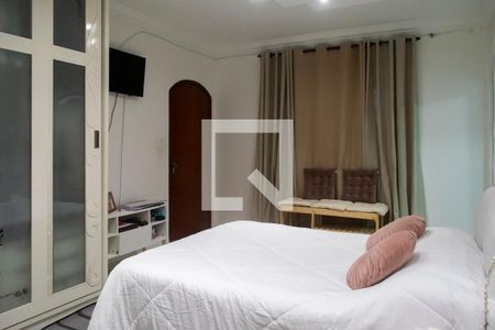 Casa à venda com 500m², 4 quartos e 3 vagas Casa à venda com 500m², 4 quartos e 3 vagasQuarto 2