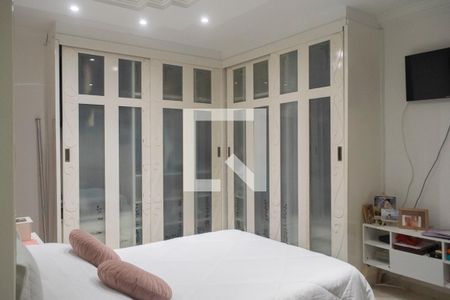 Casa à venda com 500m², 4 quartos e 3 vagas Casa à venda com 500m², 4 quartos e 3 vagasQuarto 2