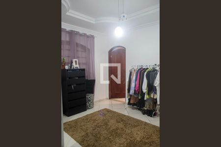 Casa à venda com 500m², 4 quartos e 3 vagas Casa à venda com 500m², 4 quartos e 3 vagasQuarto 3