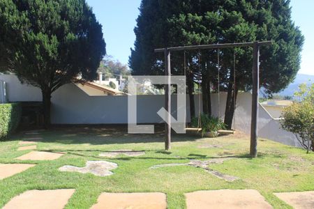 Casa à venda com 360m², 4 quartos e 4 vagasÁrea Comum