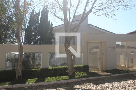 Casa à venda com 360m², 4 quartos e 4 vagasFachada