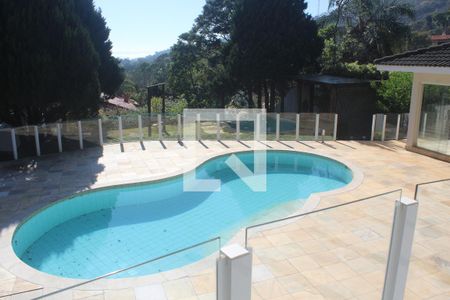 Casa à venda com 360m², 4 quartos e 4 vagasÁrea Comum