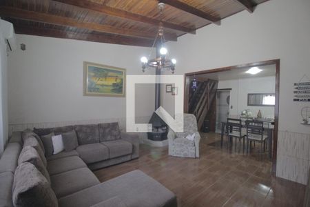 Sala de TV de casa à venda com 3 quartos, 360m² em Fátima, Canoas