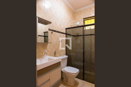 Casa para alugar com 259m², 3 quartos e 3 vagas Casa para alugar com 259m², 3 quartos e 3 vagasBanheiro Social