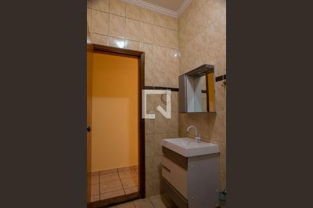 Casa para alugar com 259m², 3 quartos e 3 vagas Casa para alugar com 259m², 3 quartos e 3 vagasBanheiro Social