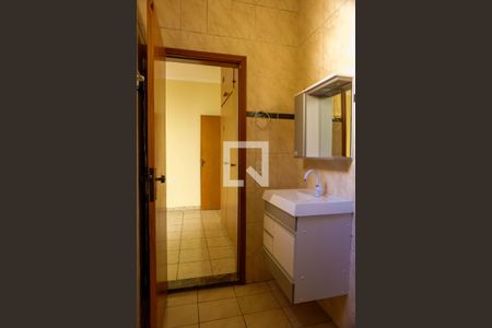 Casa para alugar com 259m², 3 quartos e 3 vagas Casa para alugar com 259m², 3 quartos e 3 vagasBanheiro da Suite 1